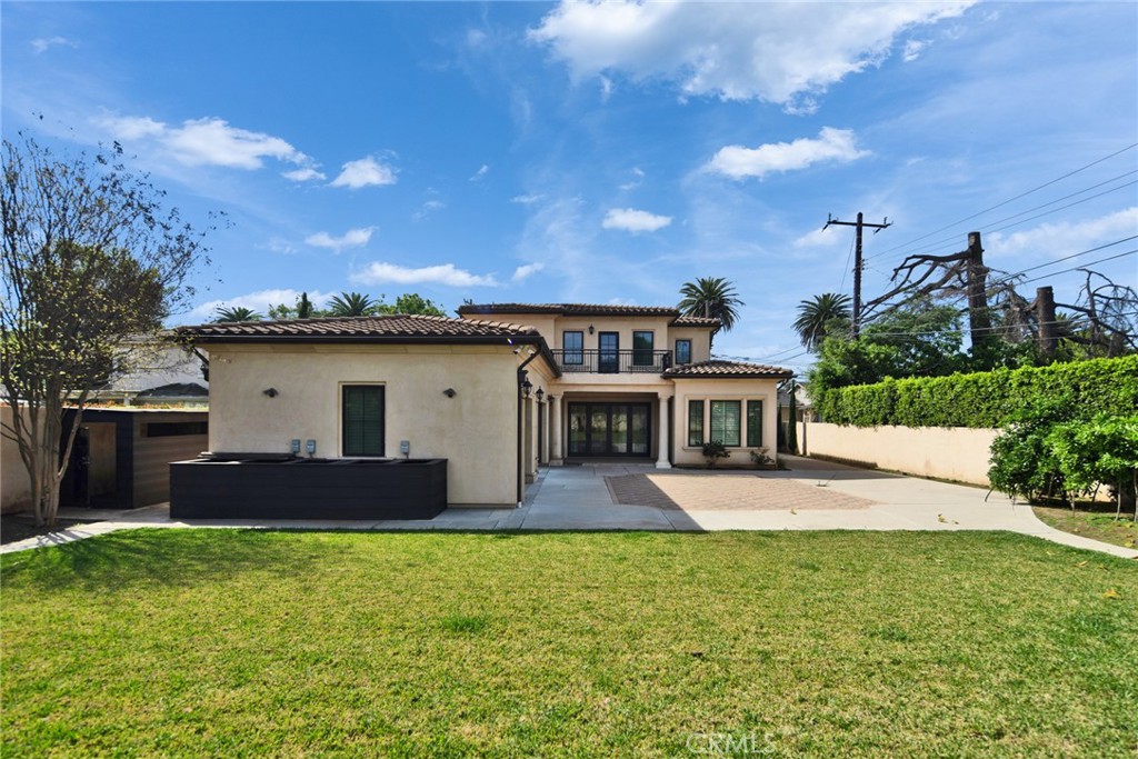 main property photo 12