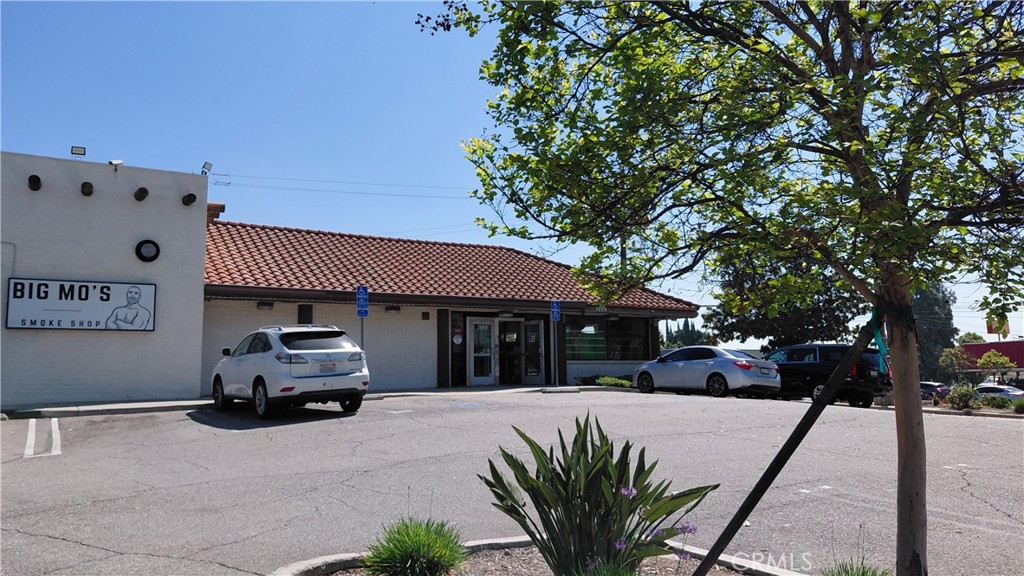 main property photo 13
