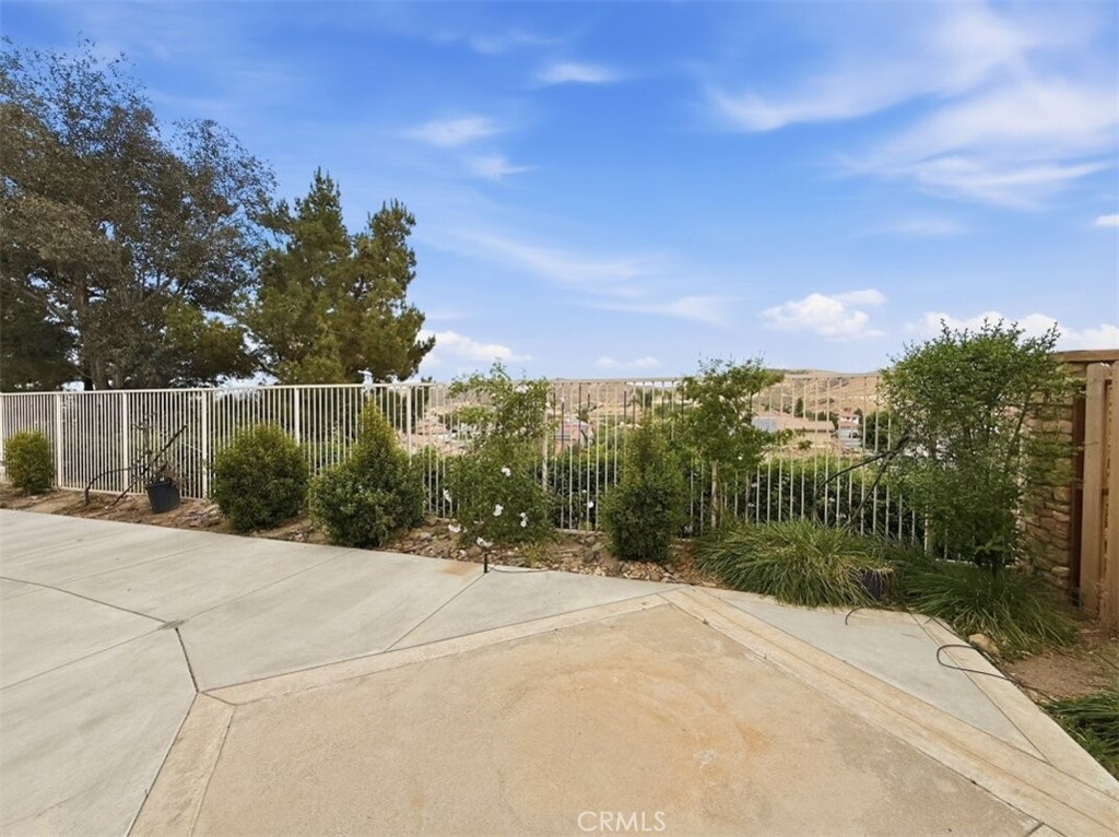 main property photo 36