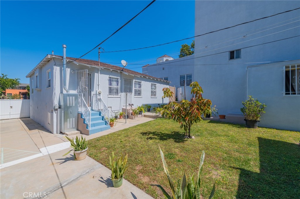 main property photo 17