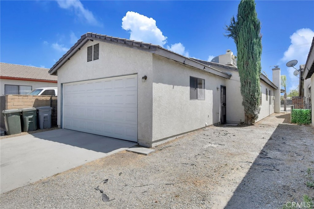 main property photo 25