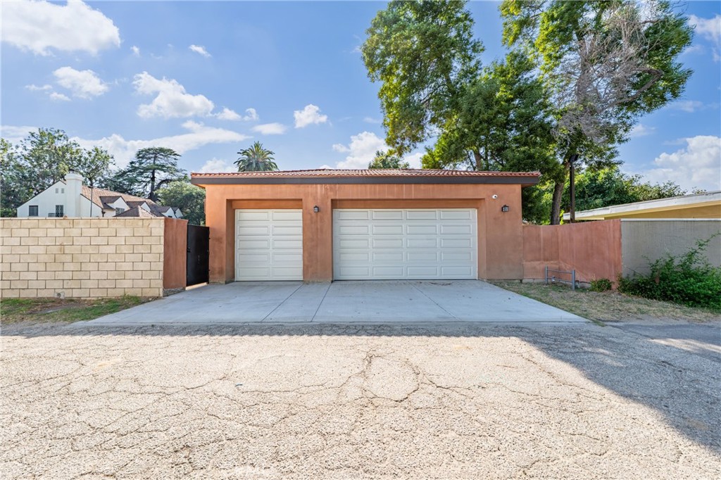 main property photo 57