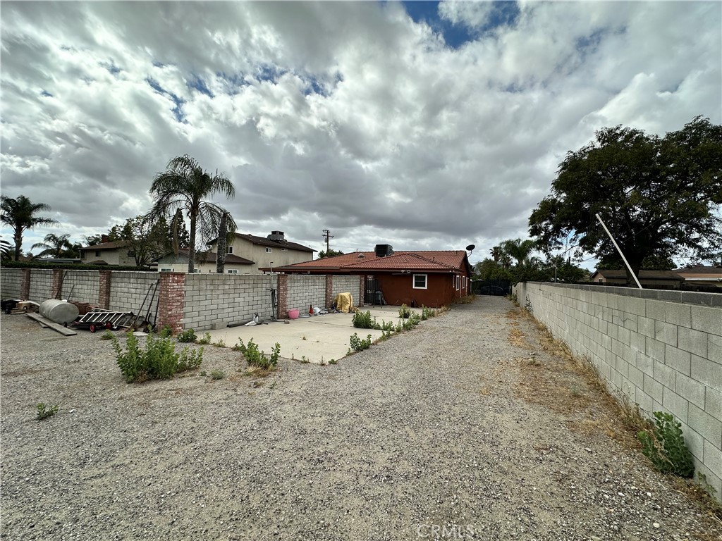 main property photo 47