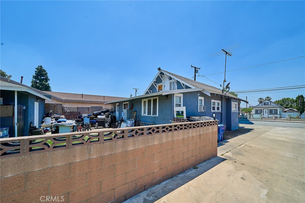 main property photo 12