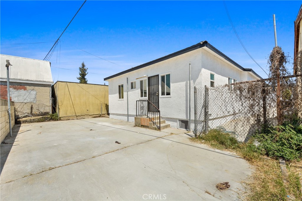 main property photo 19