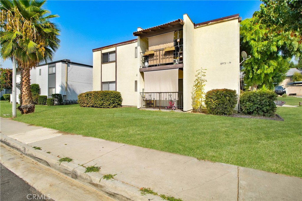 main property photo 12