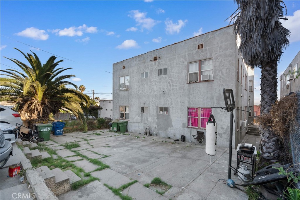 main property photo 31