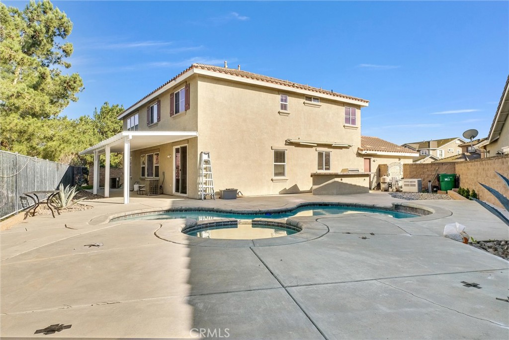 main property photo 37