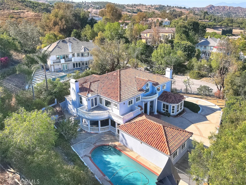 main property photo 41
