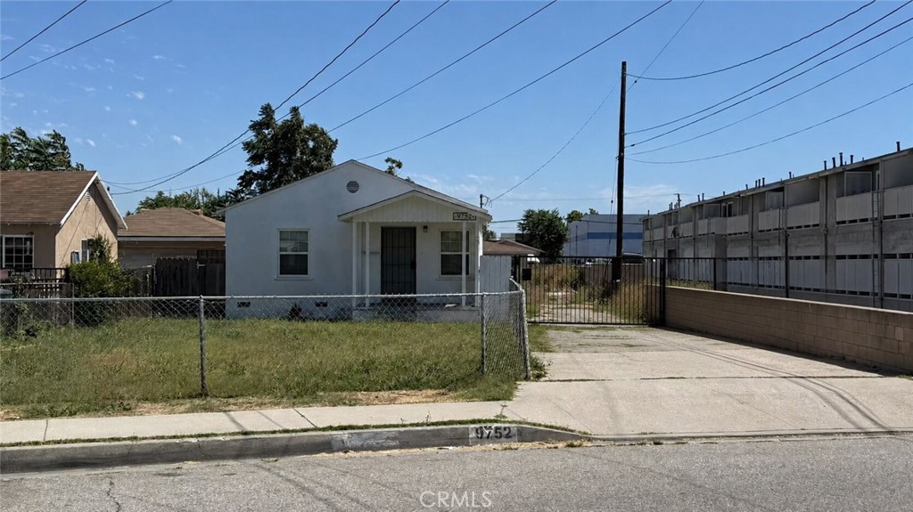 main property photo 2