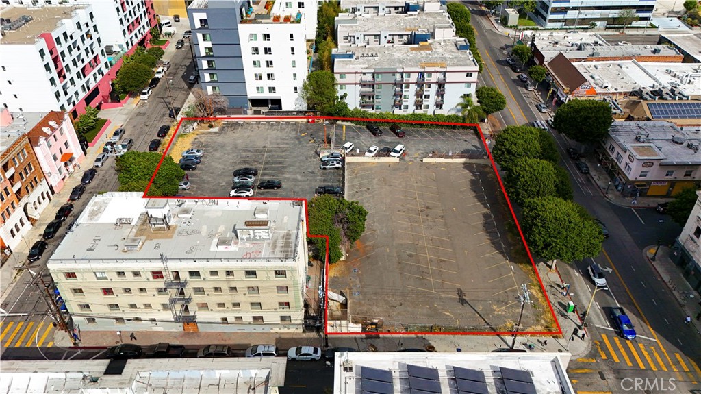 main property photo 17