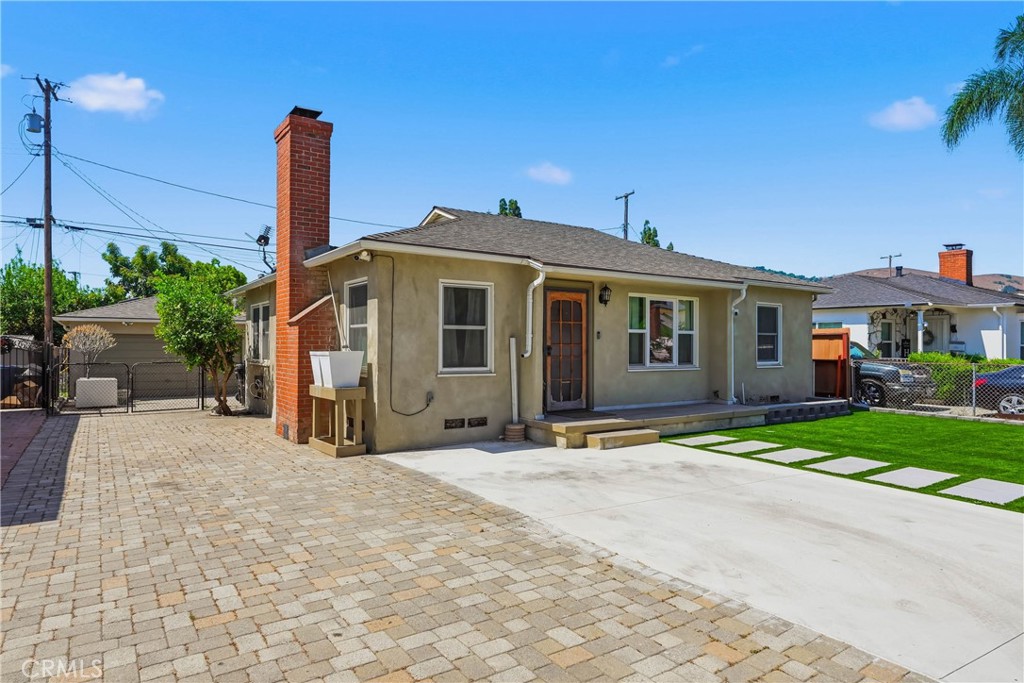 main property photo 3