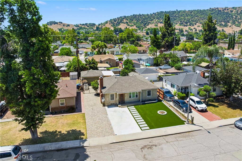 main property photo 43