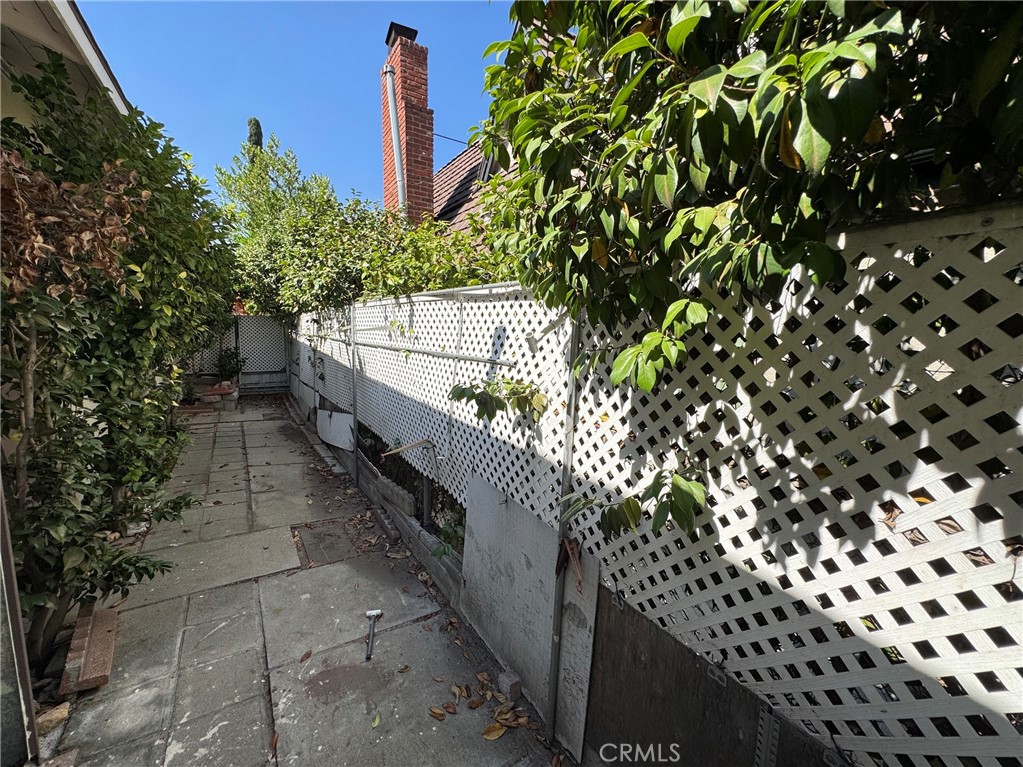 main property photo 31