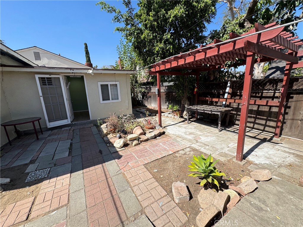 main property photo 41