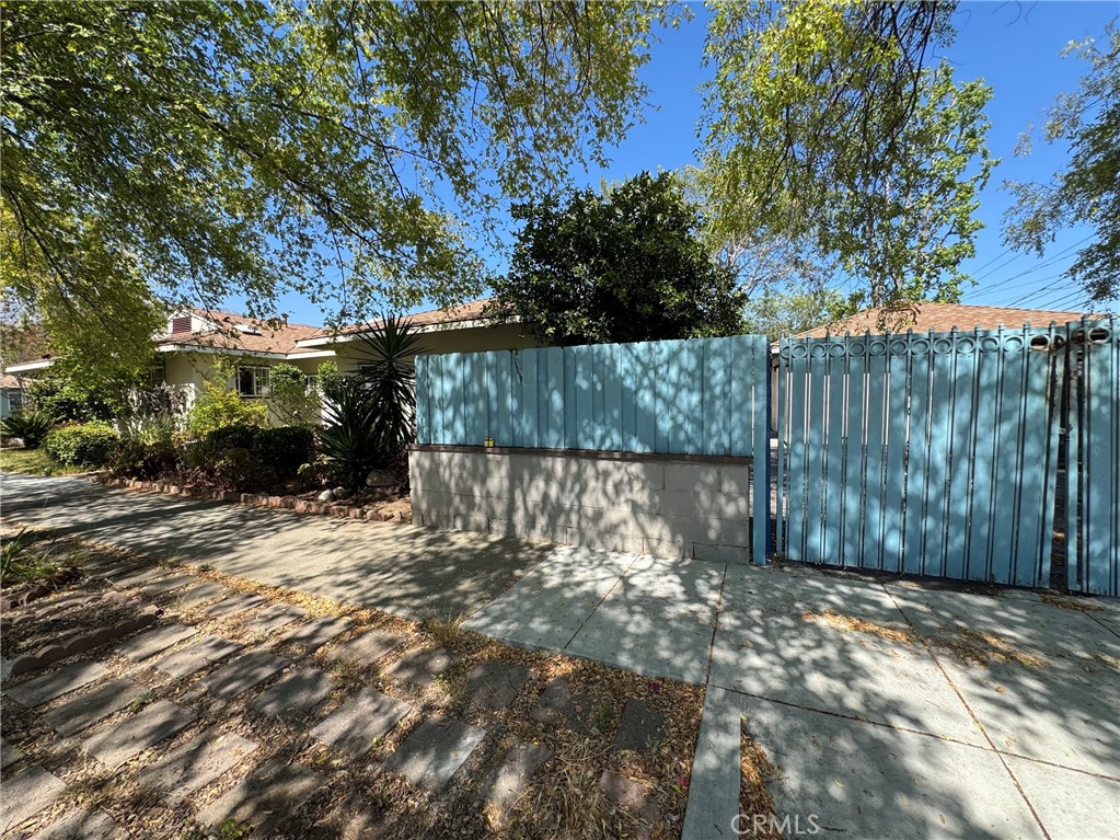 main property photo 50