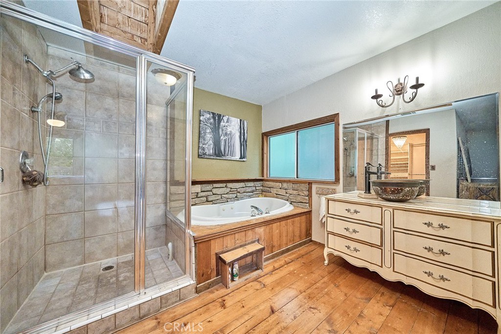 main property photo 62