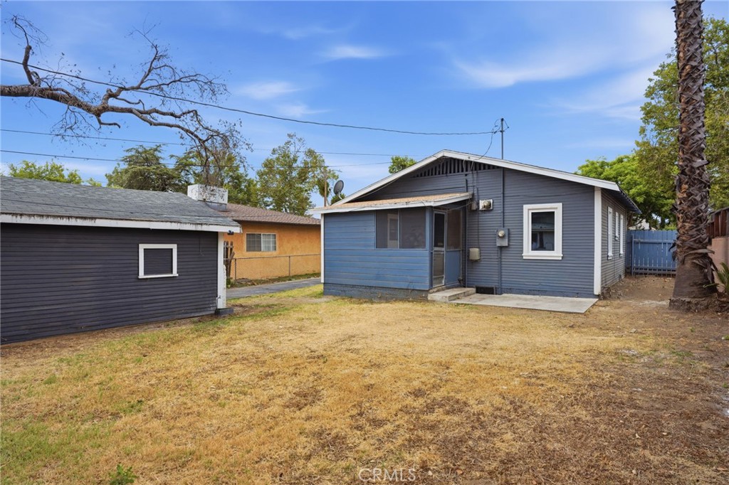 main property photo 22