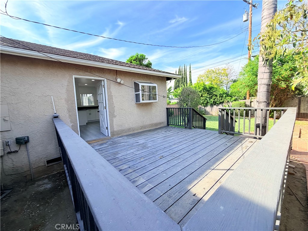 main property photo 11