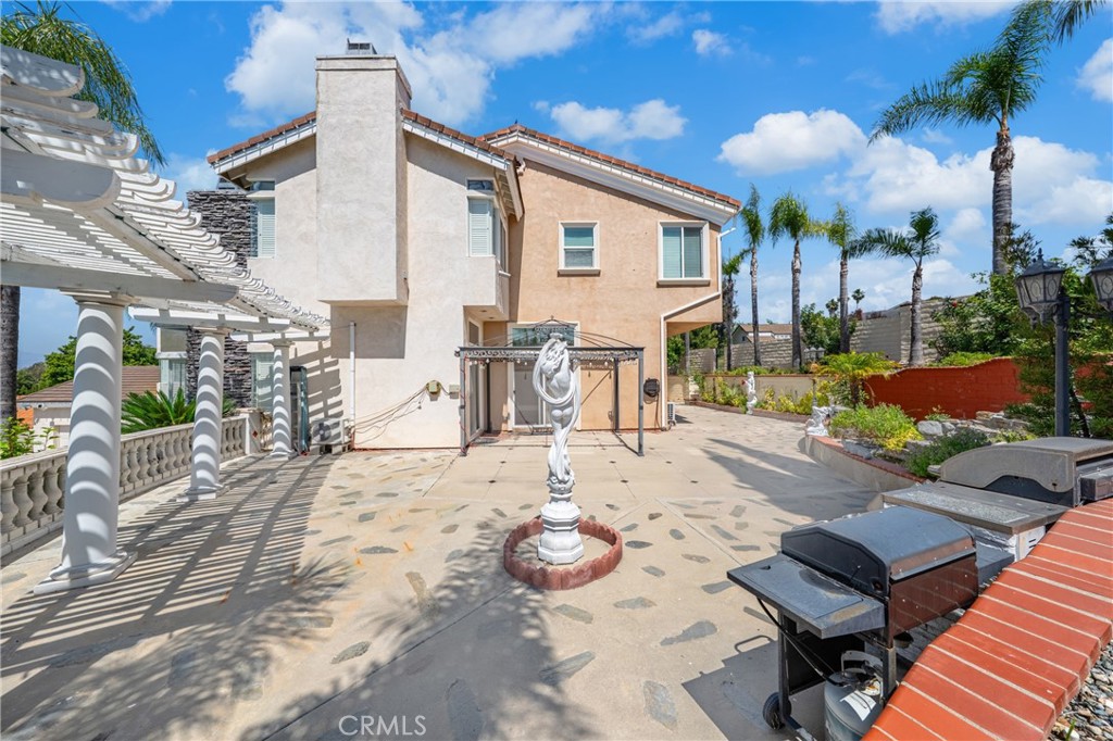 main property photo 10