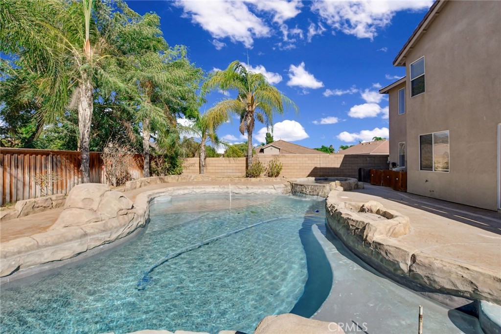 main property photo 50