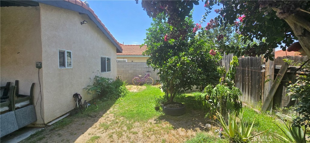 main property photo 10
