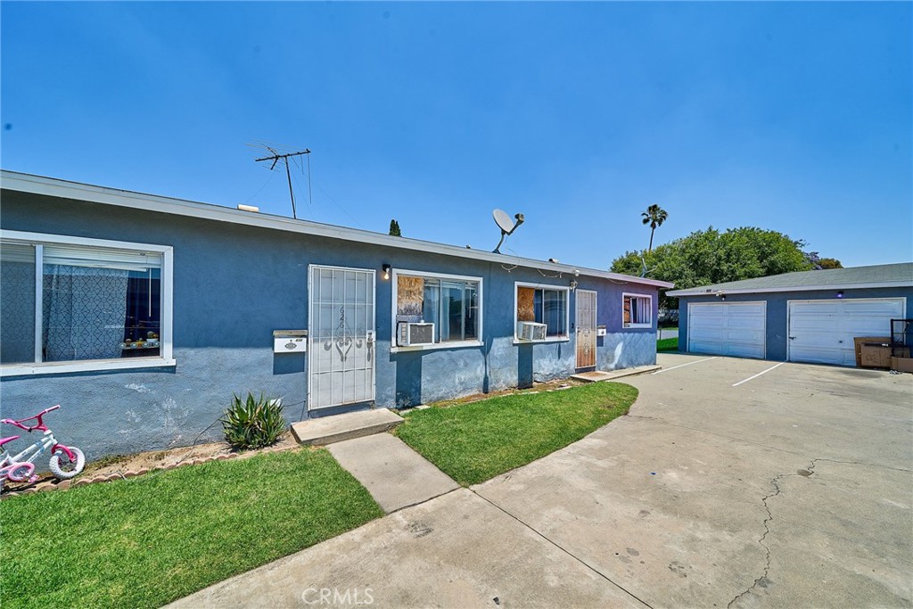 main property photo 11