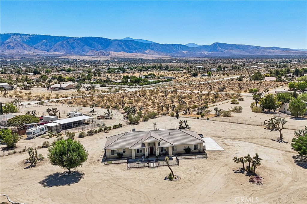 main property photo 40