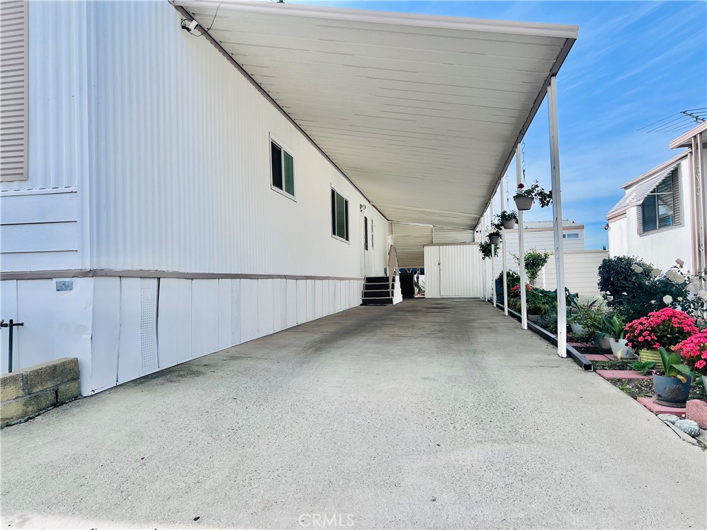 main property photo 70