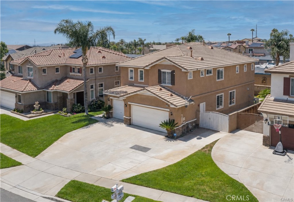 main property photo 6