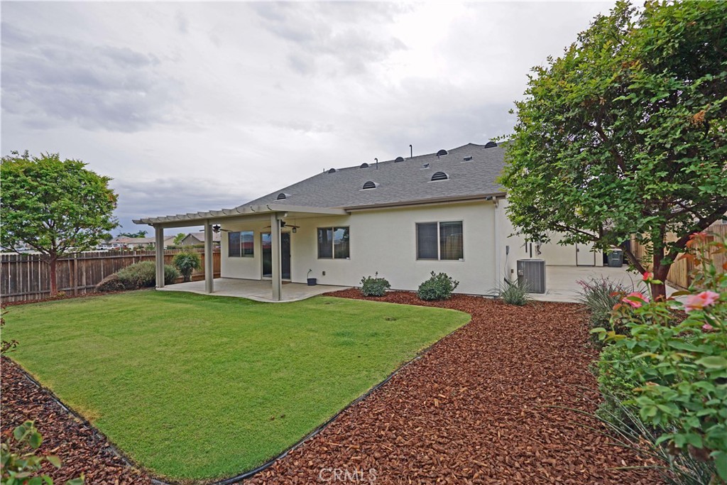 main property photo 9