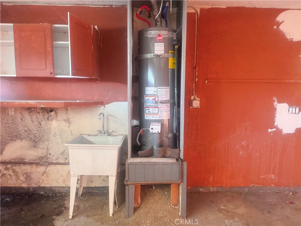 main property photo 28