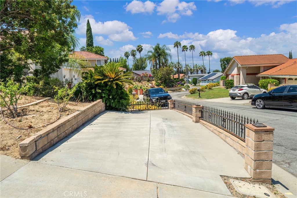 main property photo 59