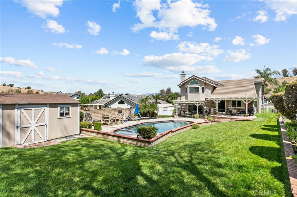 main property photo 32