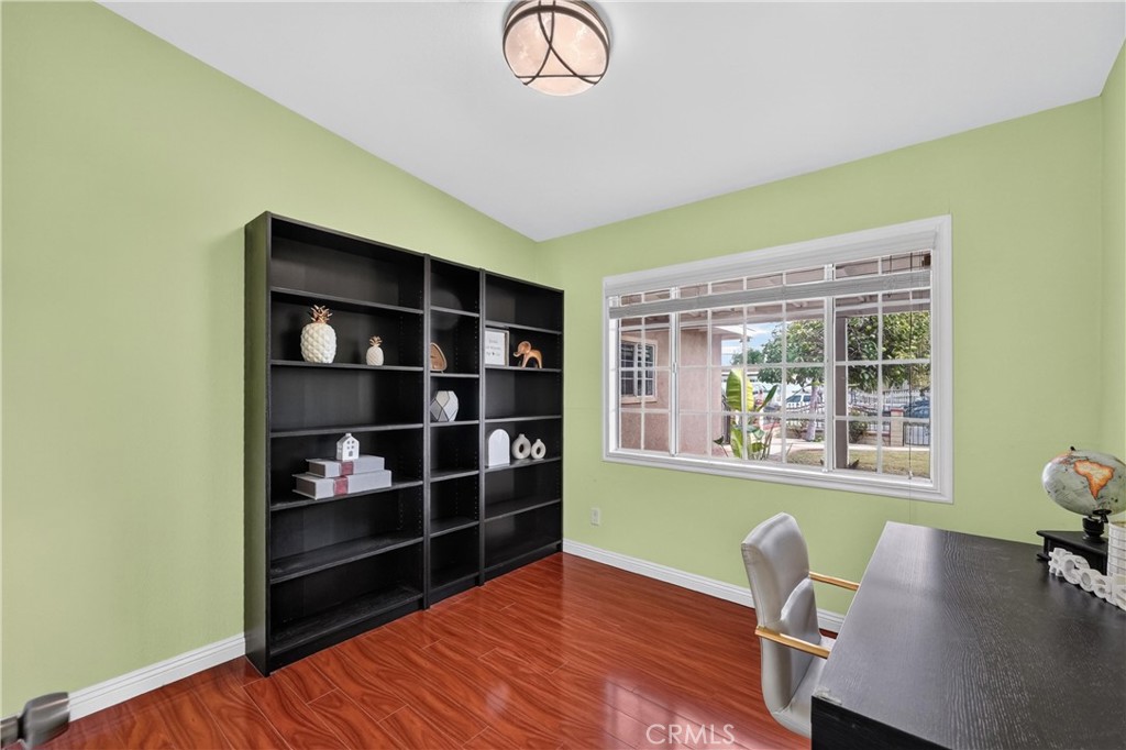 main property photo 16