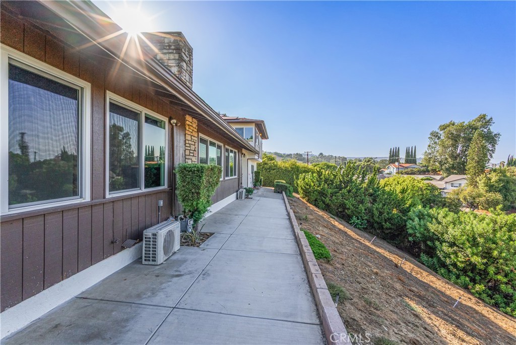 main property photo 50