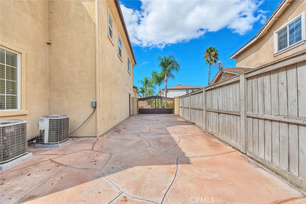 main property photo 58