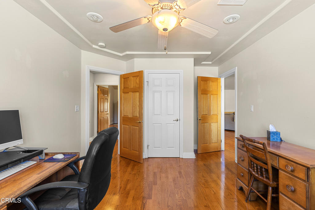 main property photo 19