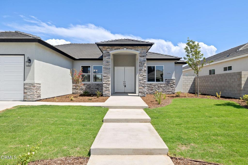 main property photo 5
