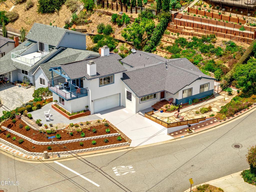 main property photo 25