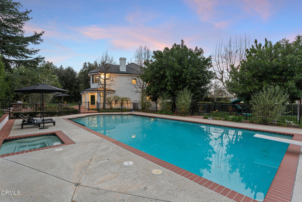 main property photo 45