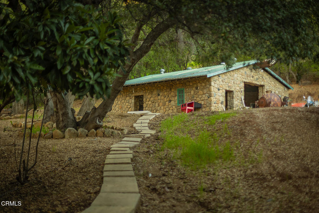main property photo 22