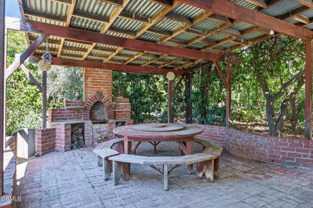 main property photo 25