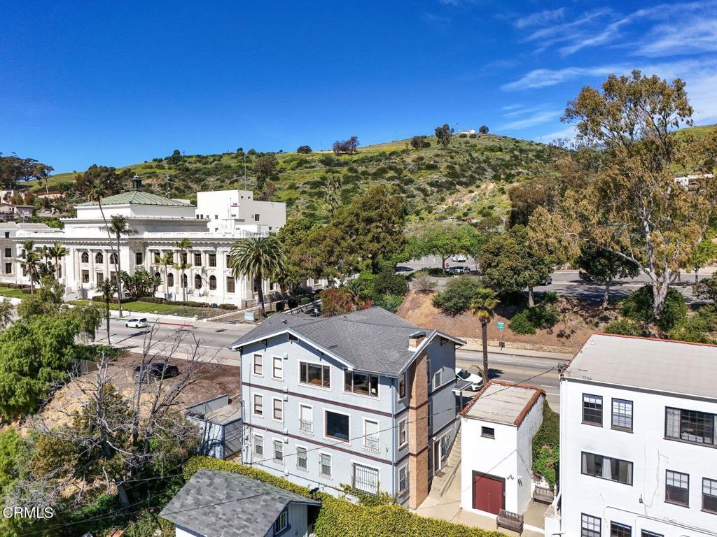 main property photo 12