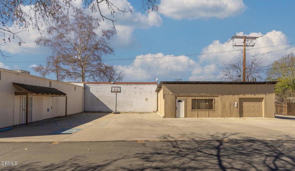 main property photo 6