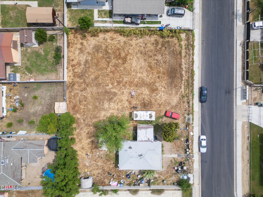 main property photo 18