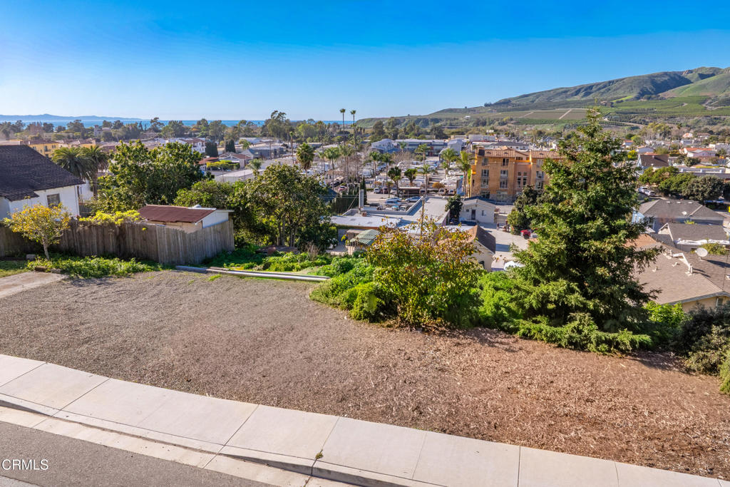 main property photo 7