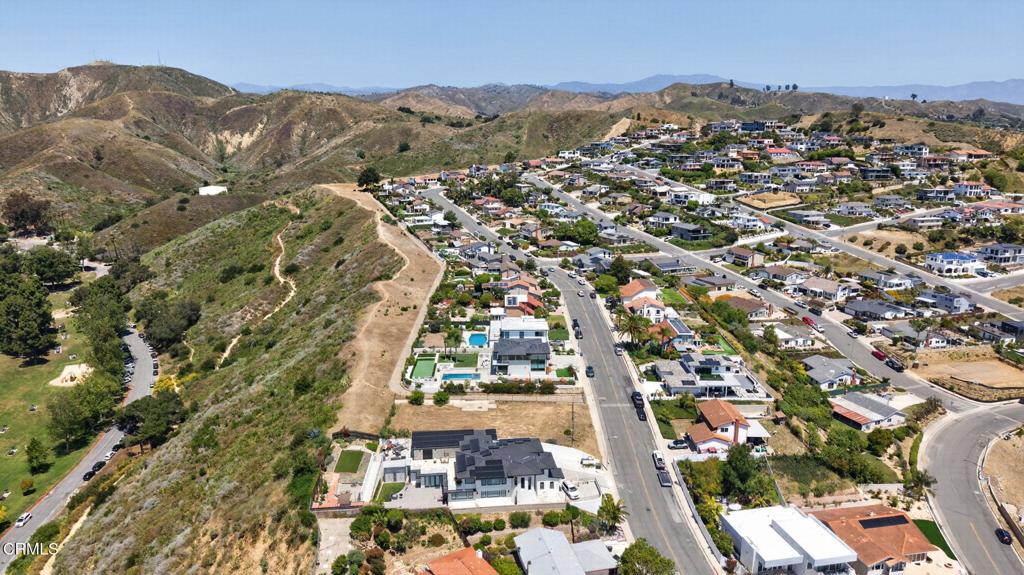 main property photo 15