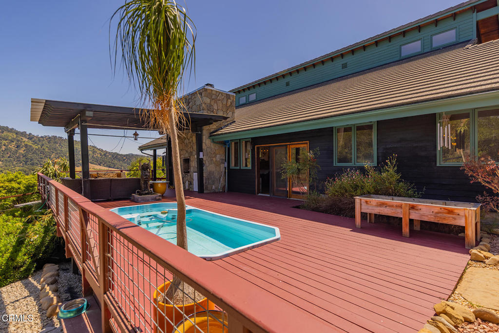 main property photo 20