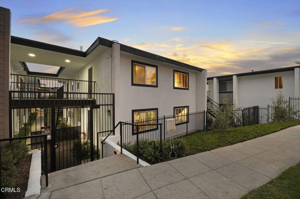 main property photo 13